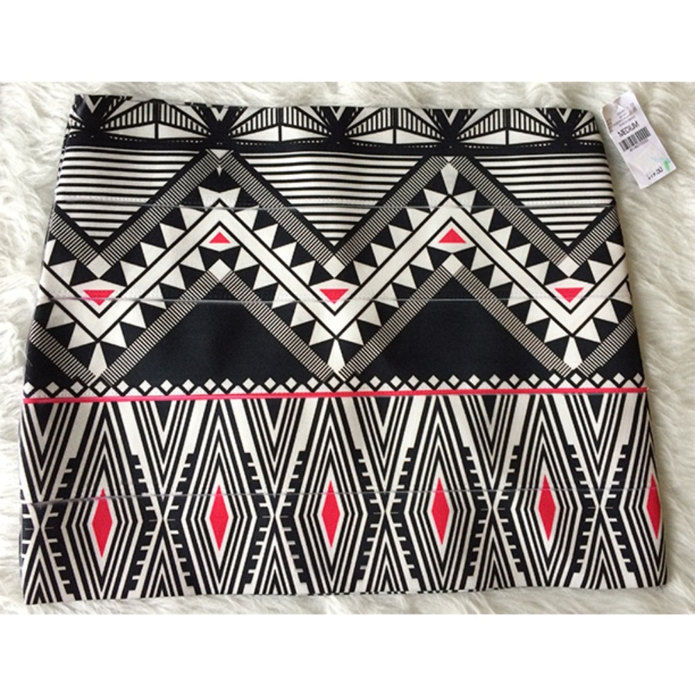 Wet Seal Geo Astec Print Girdle Skirt Sz M